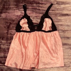 Large Victoria’s Secret slip